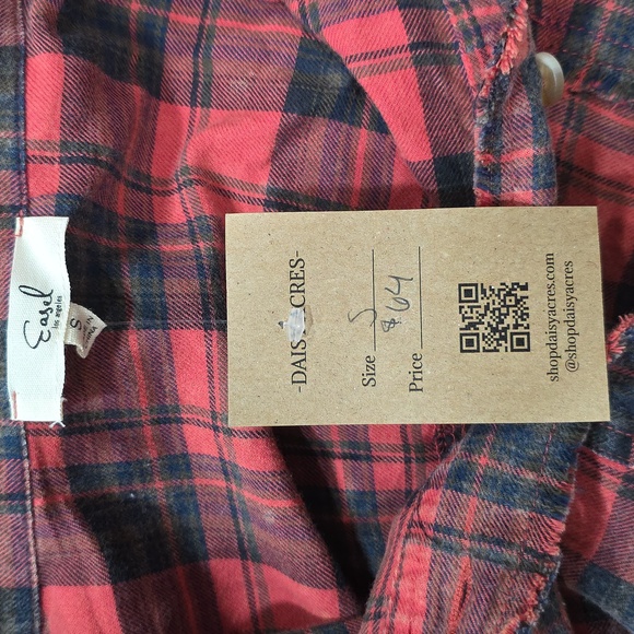 Easel Red and Black Plaid Shirt - Picture 6 of 6